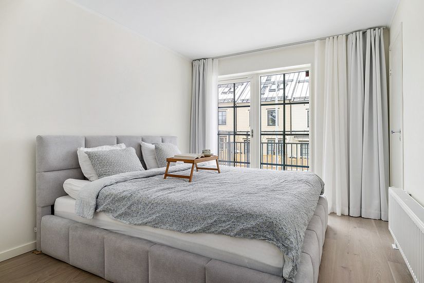 Radhus, Friggaslingan 21, Ormbacka, Järfälla