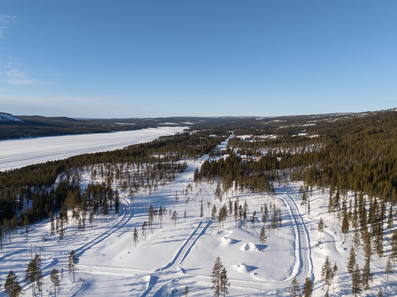 Tomt, Lovsångsslingan 12, Härjedalen