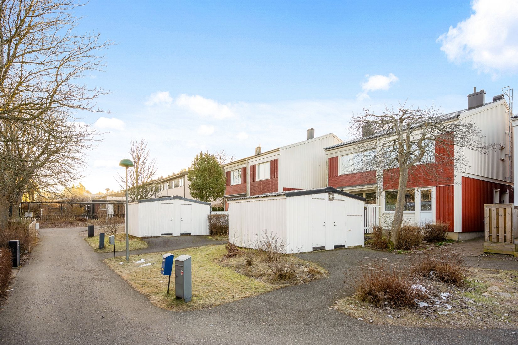 Villa, Radhus, Torpstugegränd 26, Bromsten, Stockholm