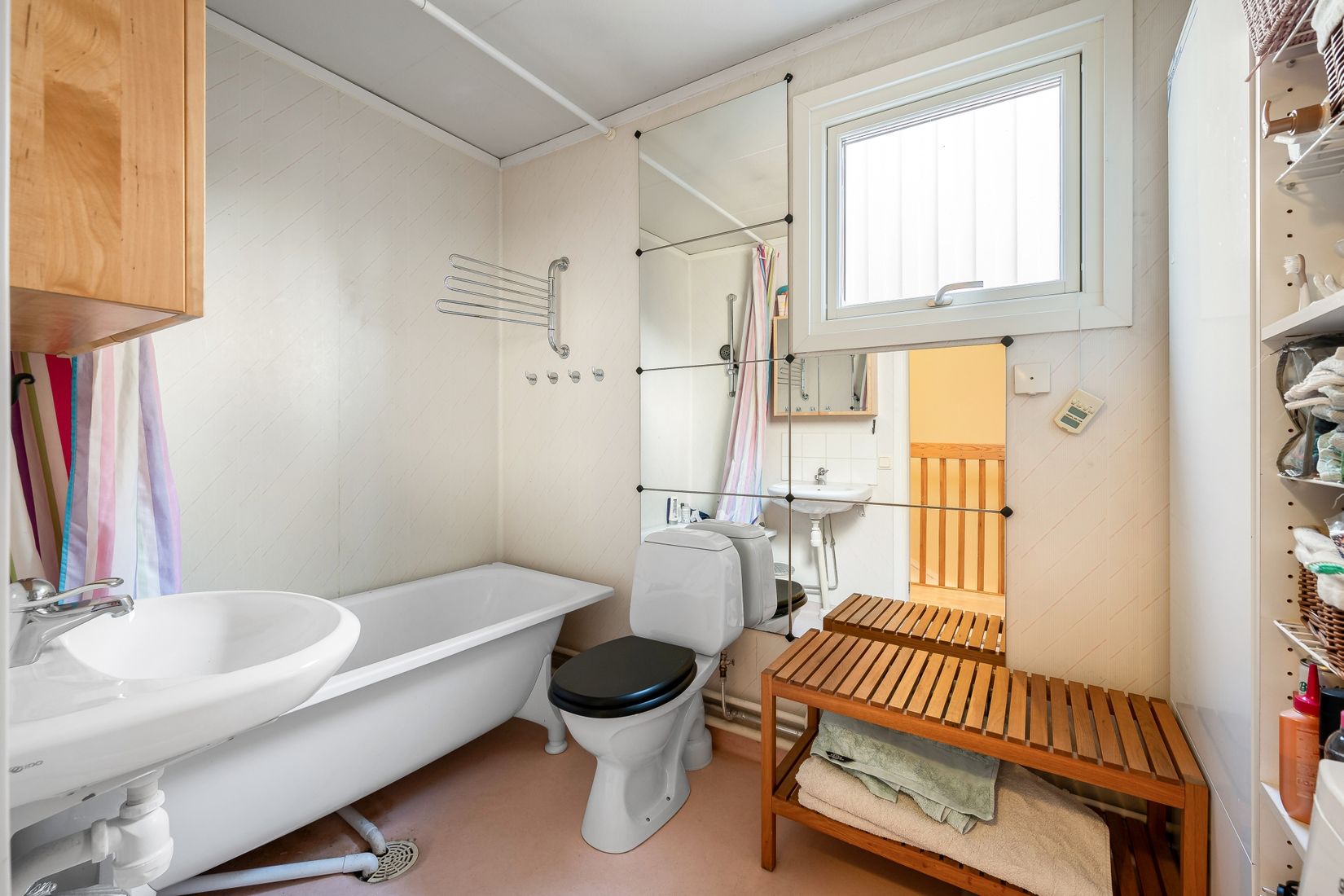 Villa, Radhus, Torpstugegränd 26, Bromsten, Stockholm