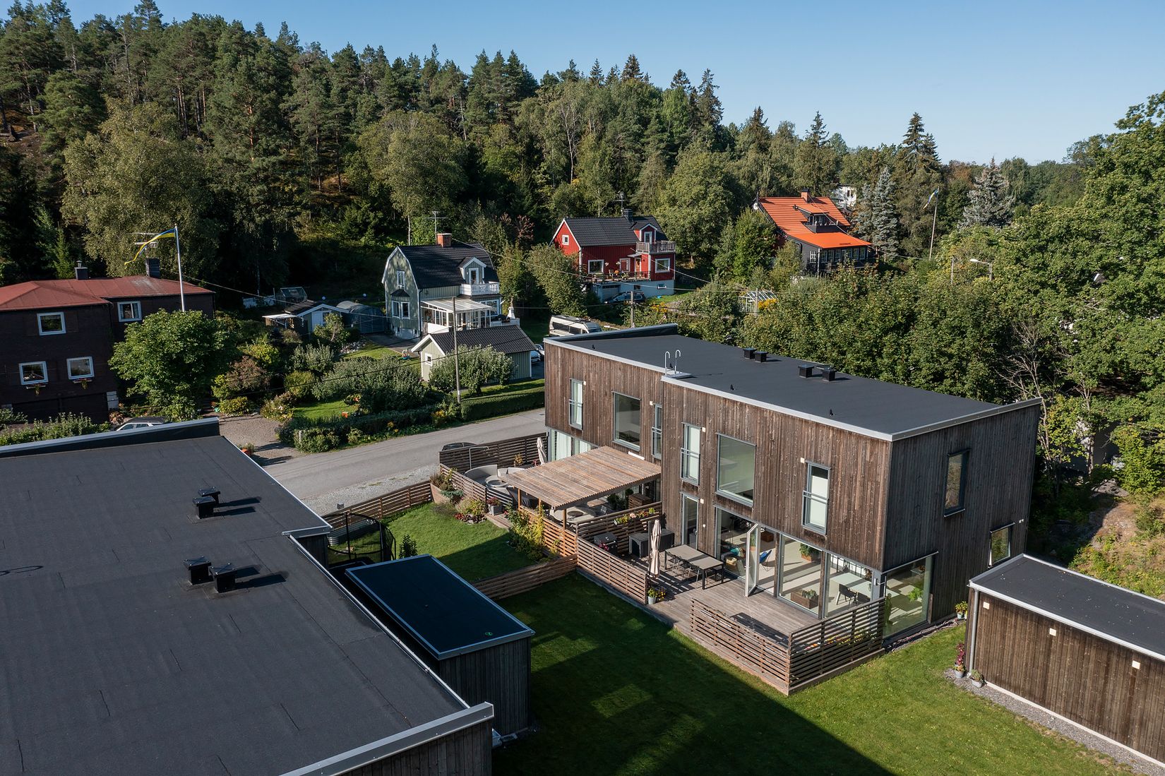 Radhus, Holmgårdsvägen 4A, Huddinge C - Solgård, Huddinge
