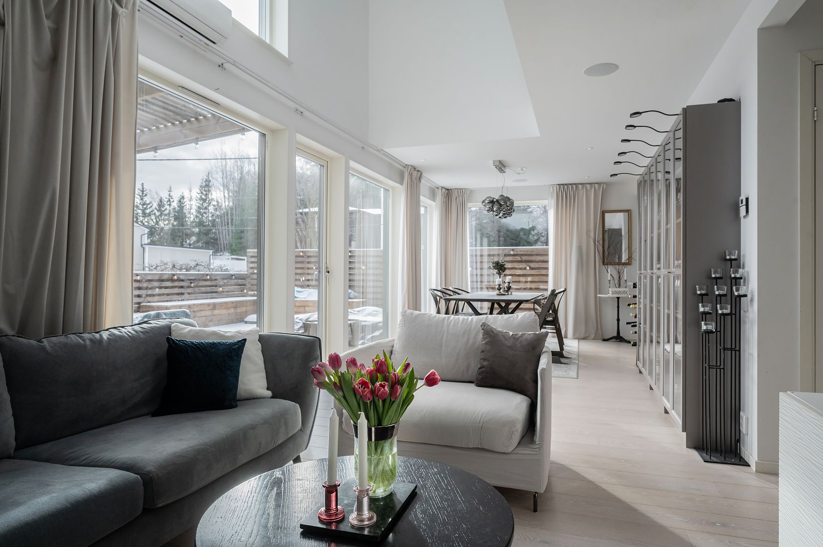 Radhus, Holmgårdsvägen 4A, Huddinge C - Solgård, Huddinge