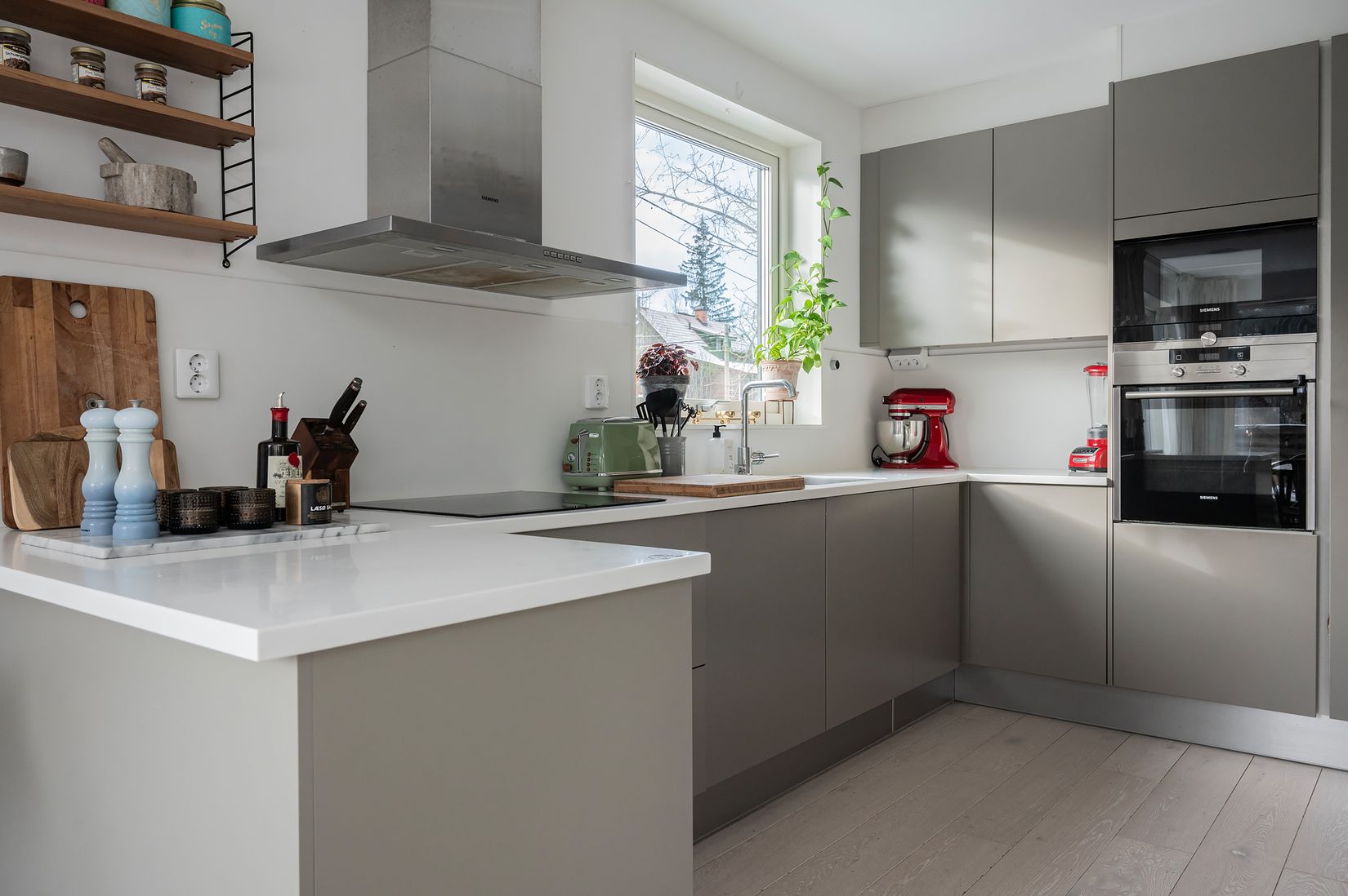 Radhus, Holmgårdsvägen 4A, Huddinge C - Solgård, Huddinge