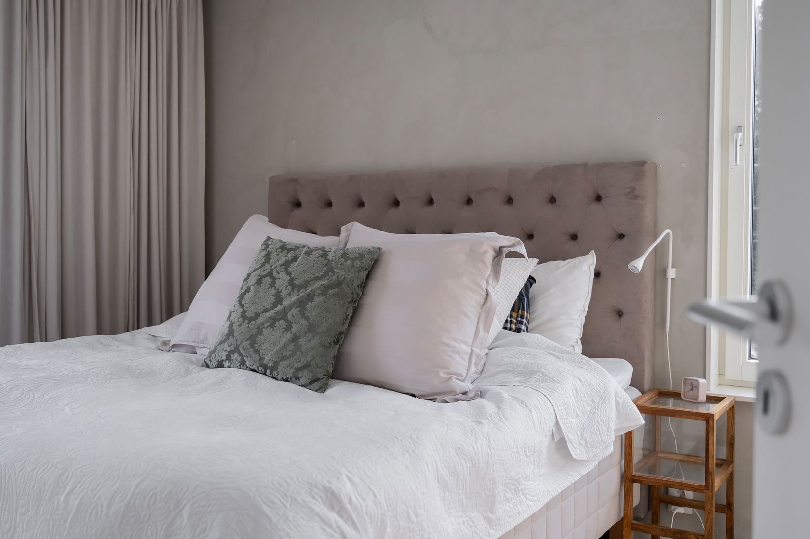 Radhus, Holmgårdsvägen 4A, Huddinge C - Solgård, Huddinge