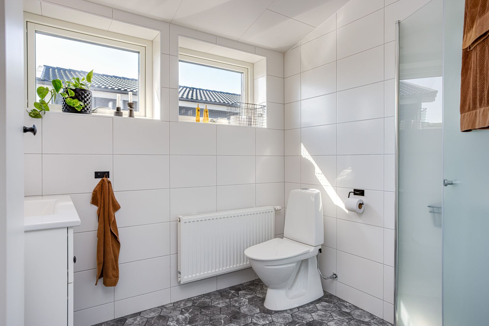 Bostadsrätt, Radhus, Basfiolvägen 7, Dals Ängar , Falkenberg