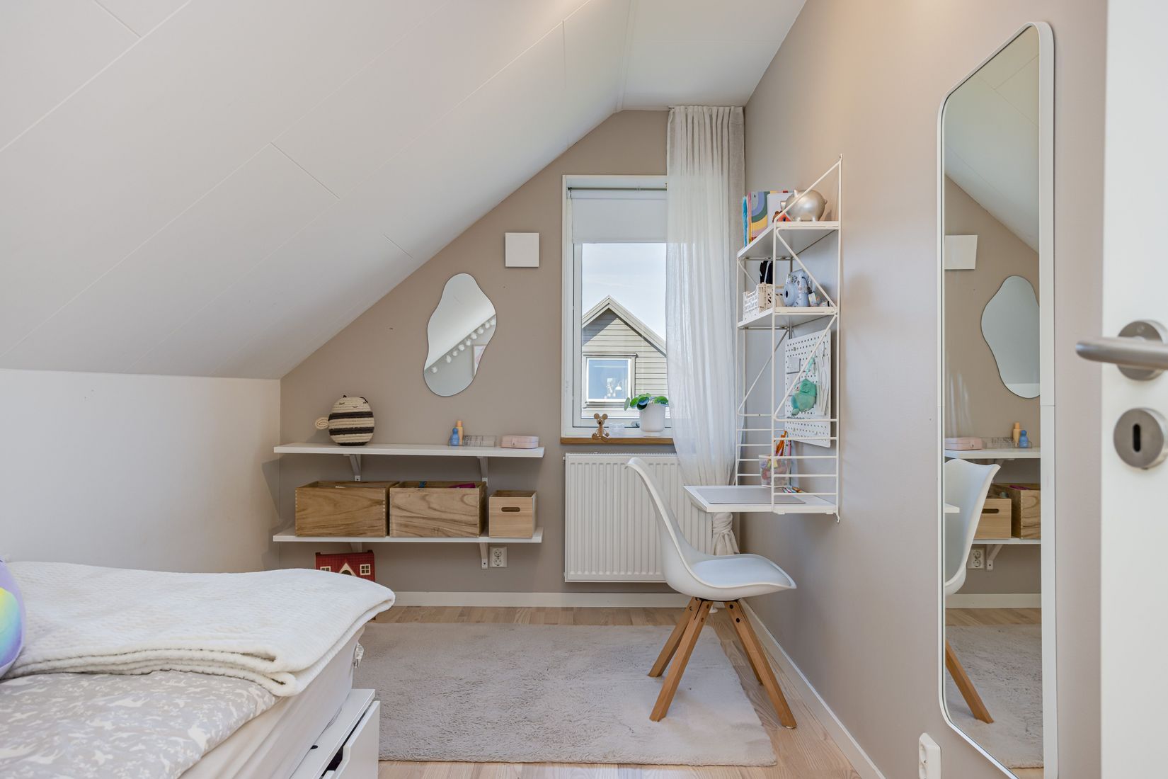 Bostadsrätt, Radhus, Basfiolvägen 7, Dals Ängar , Falkenberg