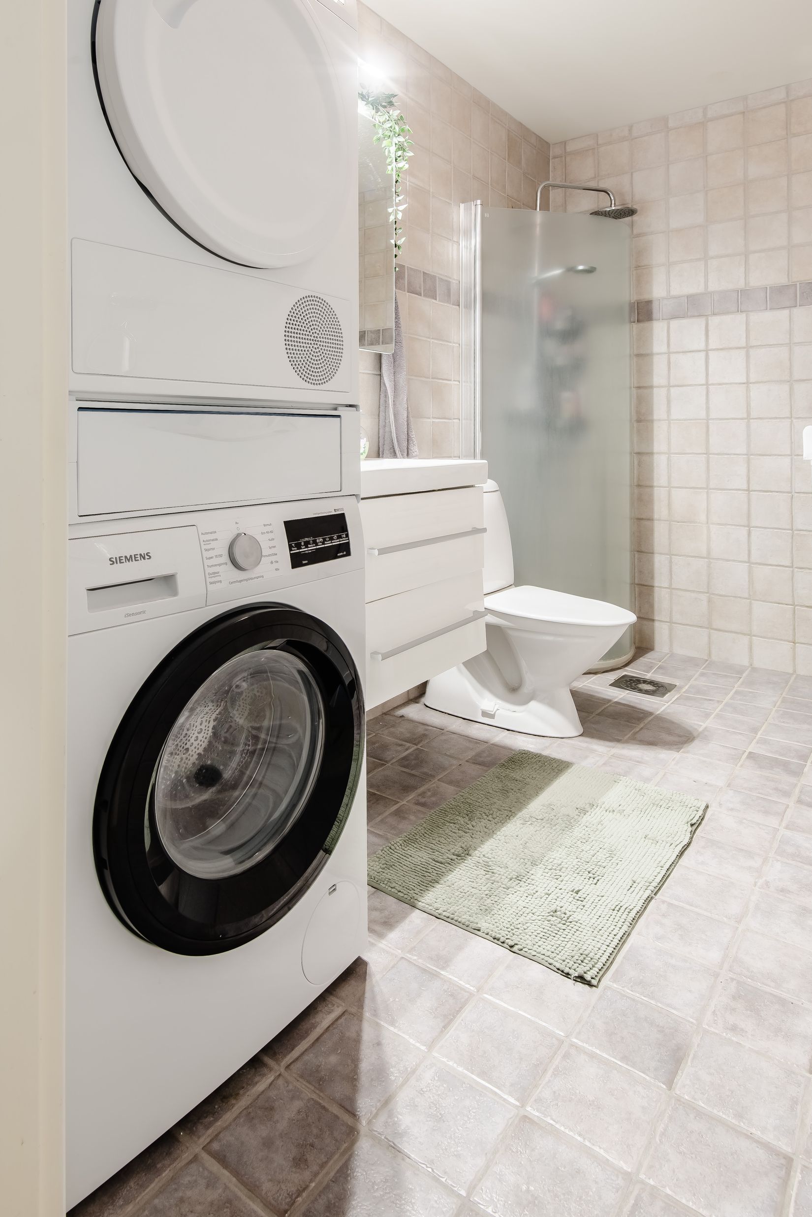 Bostadsrätt, Länsmansvägen 1A, Centralt, Österåker