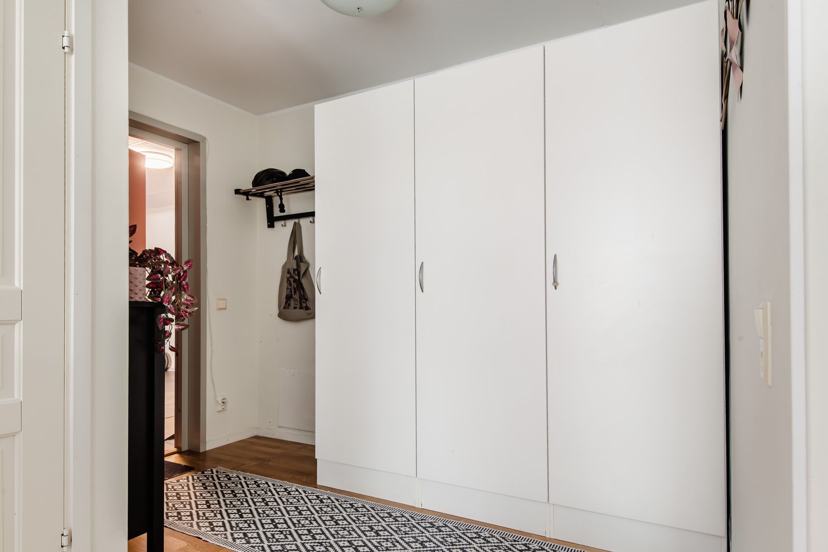 Bostadsrätt, Länsmansvägen 1A, Centralt, Österåker