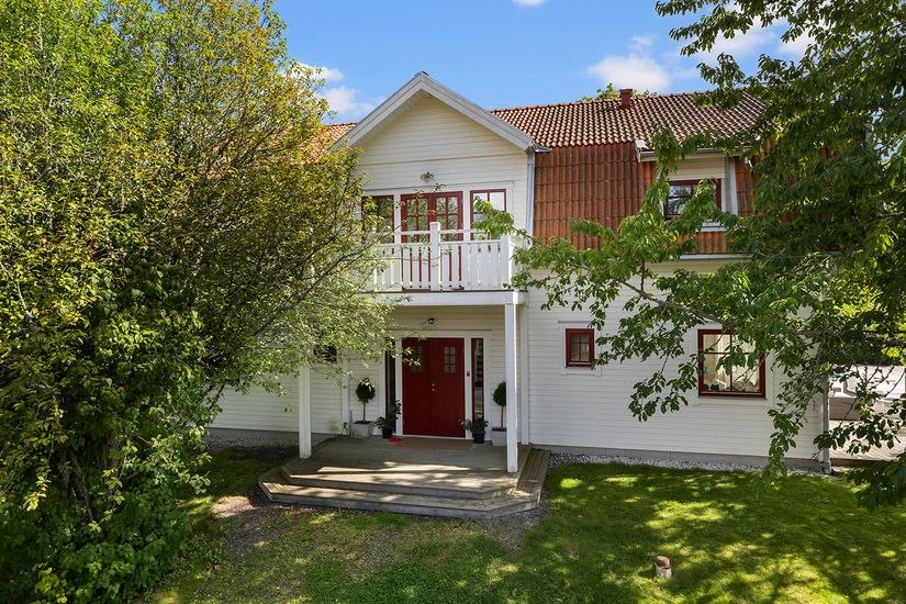 Villa, Rusthållarvägen 42, Näs-Focksta, Uppsala