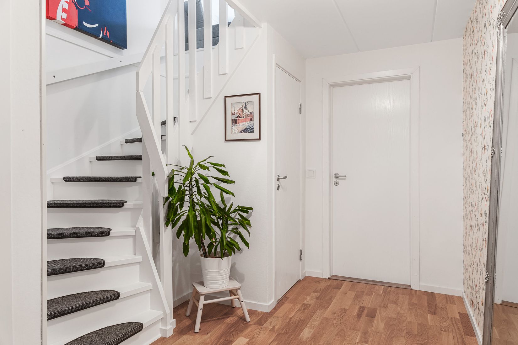 Radhus, Taggsvampsvägen 185, Sörskogen, Huddinge