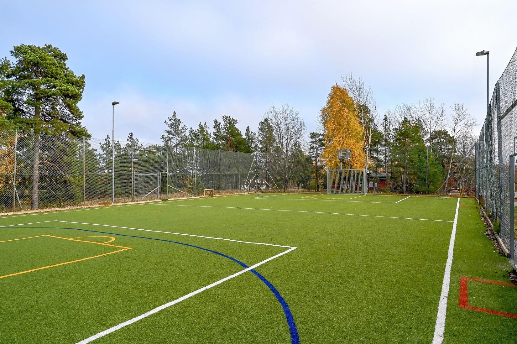 Radhus, Taggsvampsvägen 185, Sörskogen, Huddinge