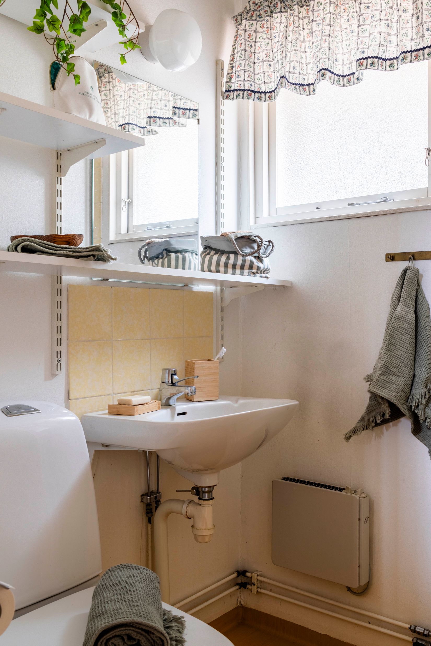 Radhus, Orrspelsvägen 35, Centrala Nykvarn, Nykvarn