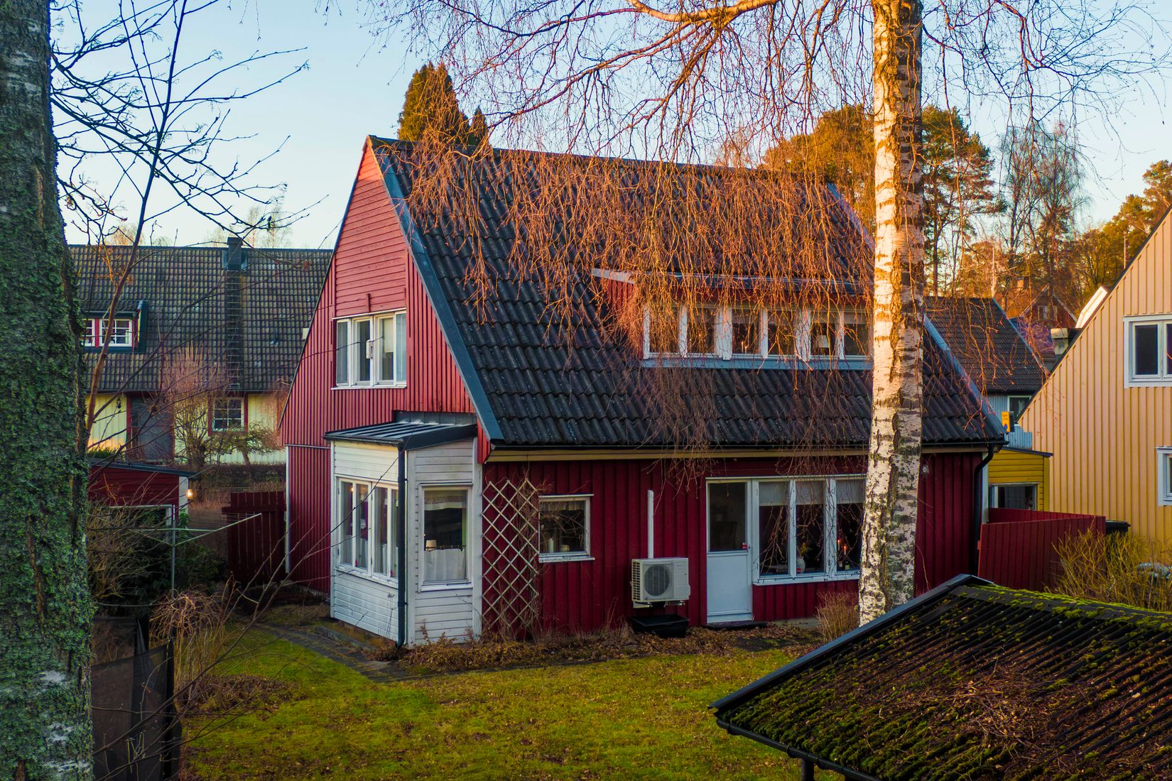 Radhus, Orrspelsvägen 35, Centrala Nykvarn, Nykvarn