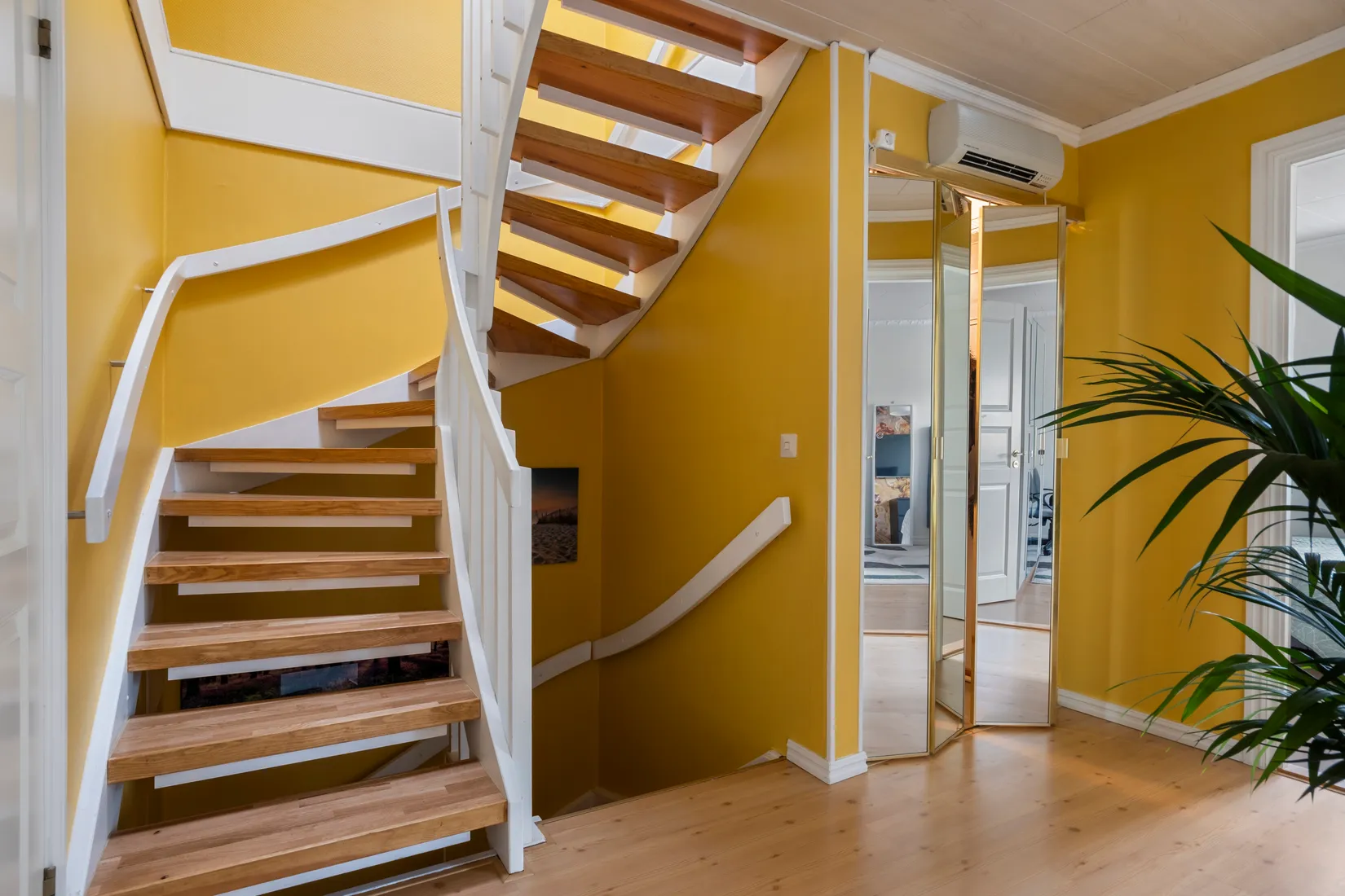 Villa, Radhus, Lingonrisgränd 40, Hässelby Norra Villastad, Stockholm