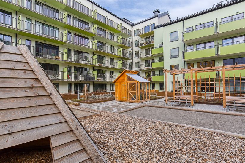 Bostadsrätt, Förrådsvägen 40, Centrala Huddinge, Huddinge