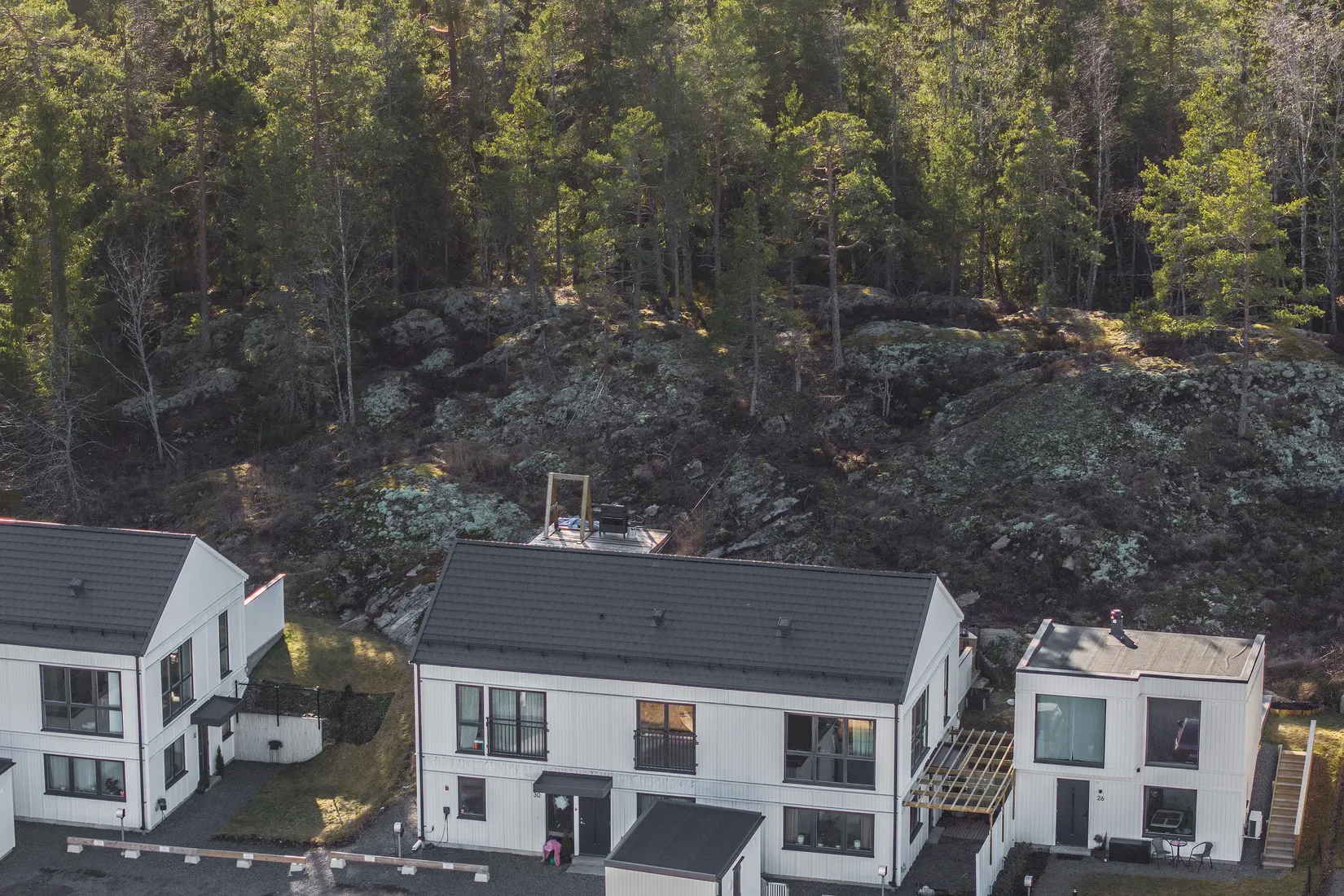 Radhus, Tallmyrvägen 28, Högmora, Huddinge