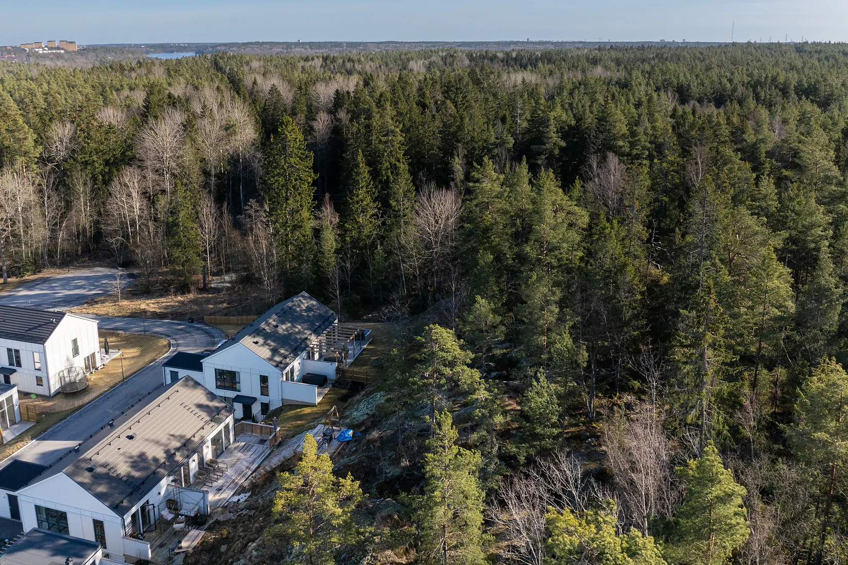Radhus, Tallmyrvägen 28, Högmora, Huddinge