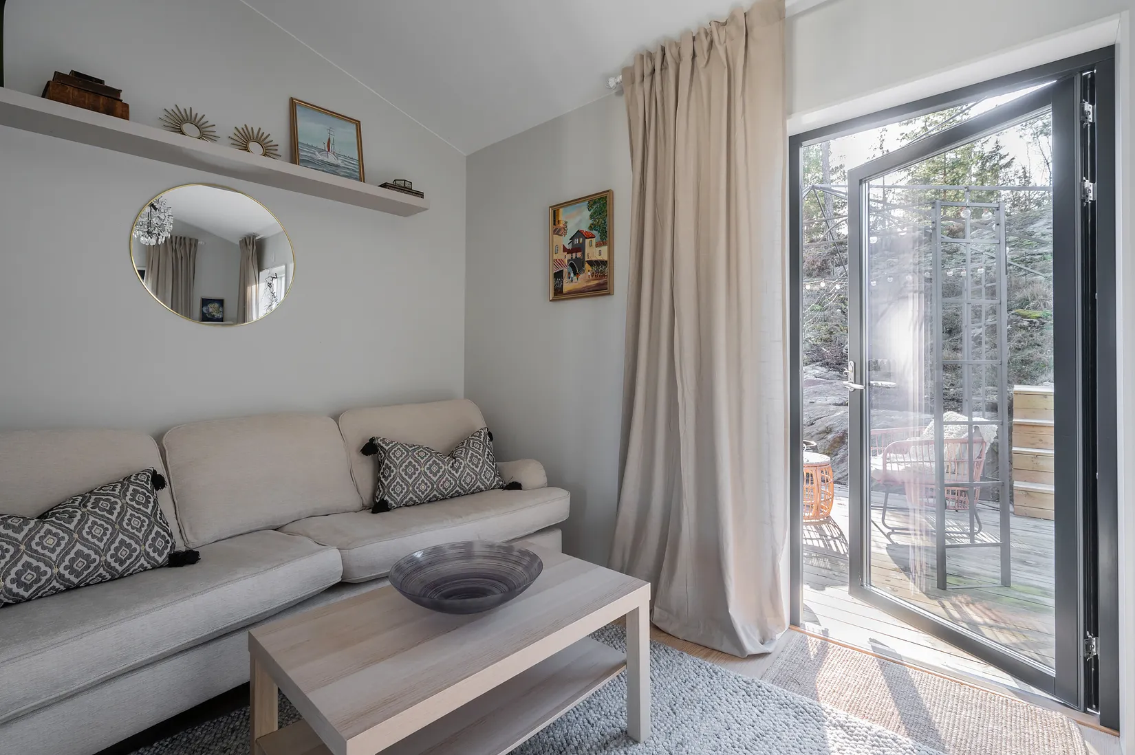 Radhus, Tallmyrvägen 28, Högmora, Huddinge