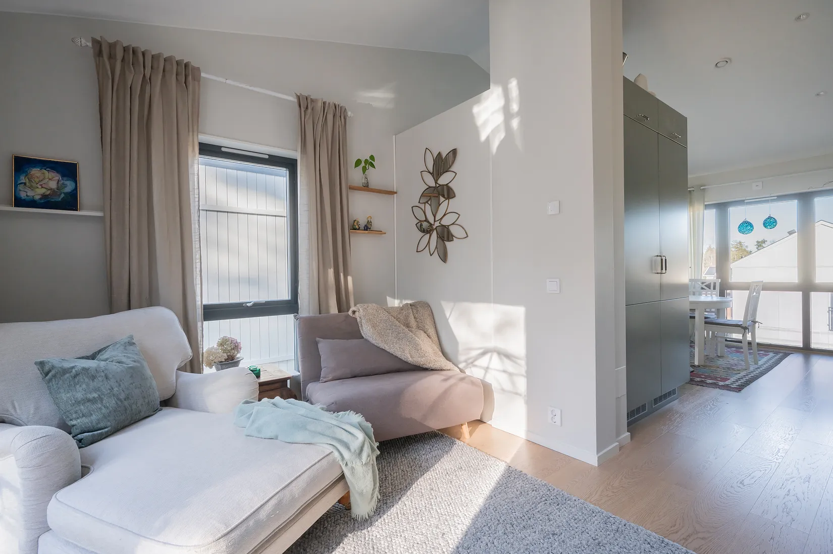 Radhus, Tallmyrvägen 28, Högmora, Huddinge