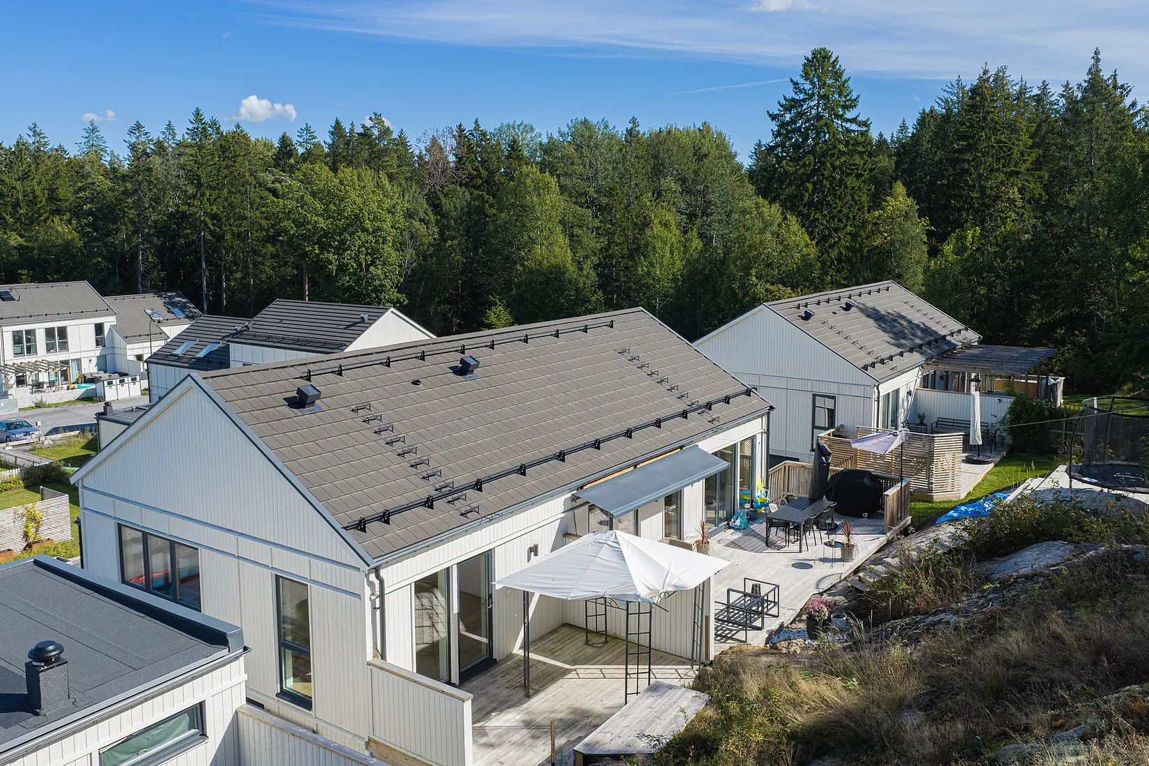 Radhus, Tallmyrvägen 28, Högmora, Huddinge