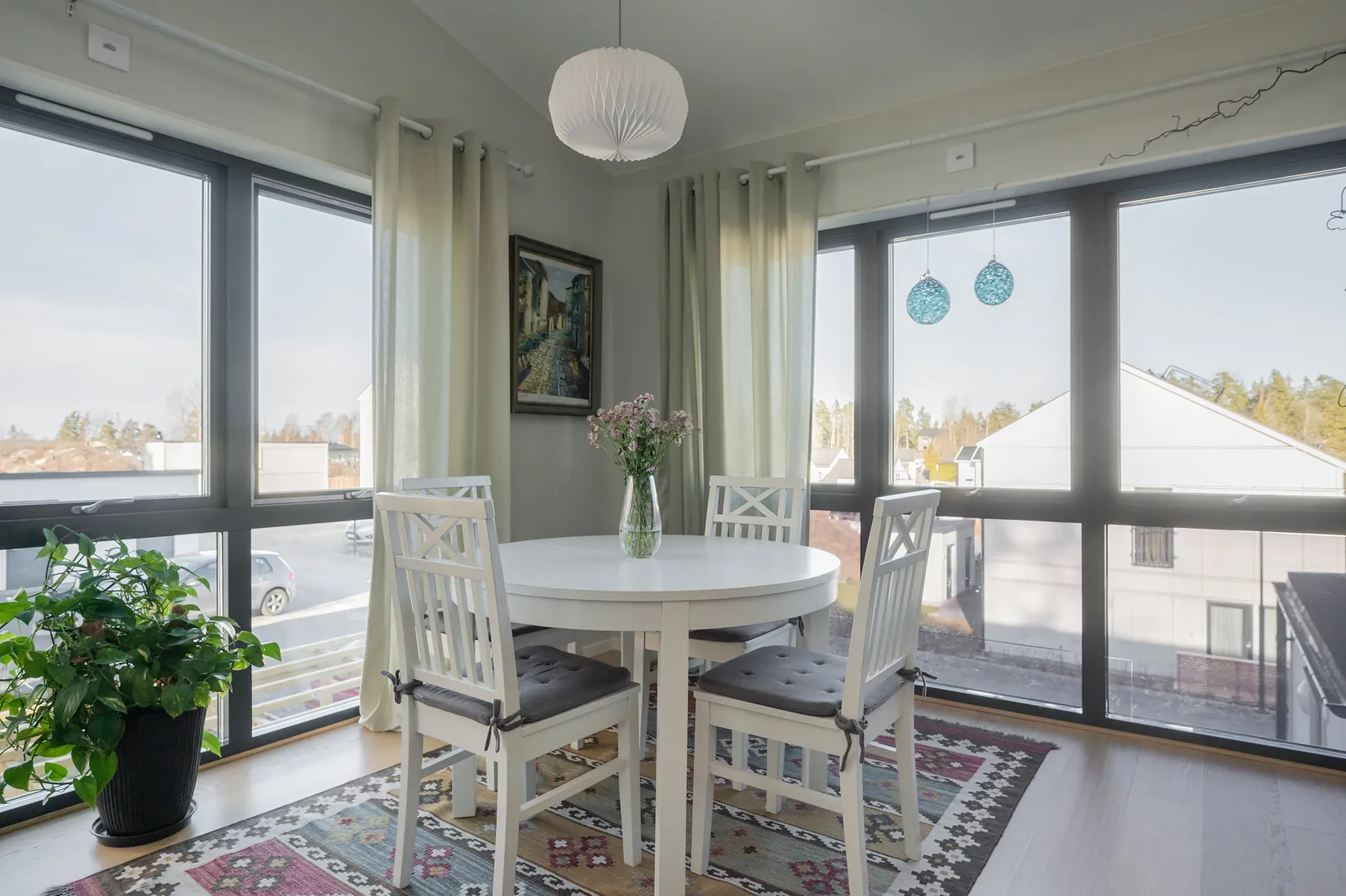 Radhus, Tallmyrvägen 28, Högmora, Huddinge