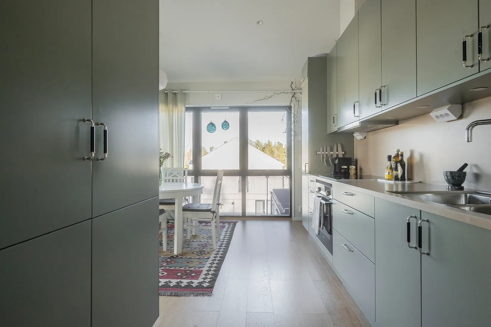 Radhus, Tallmyrvägen 28, Högmora, Huddinge