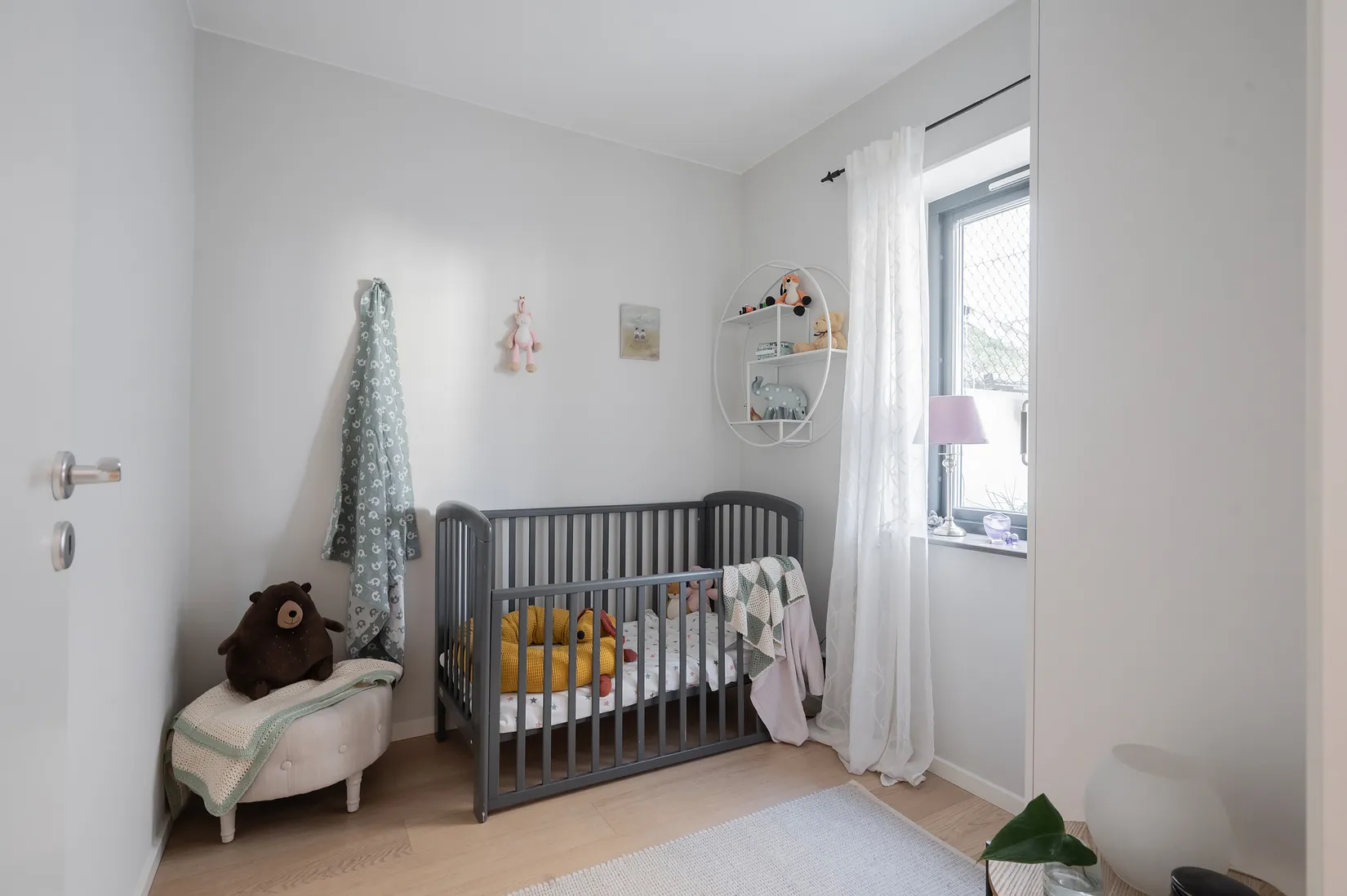 Radhus, Tallmyrvägen 28, Högmora, Huddinge