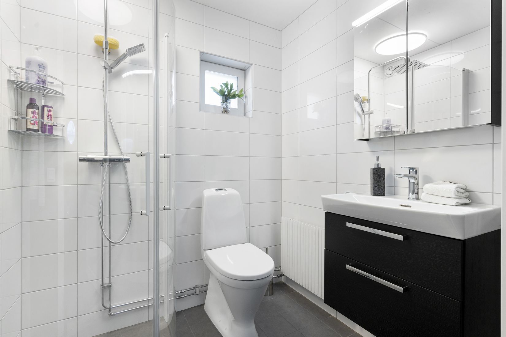 Bostadsrätt, Radhus, Kyrkogatan 33A, Nordstan, Vänersborg