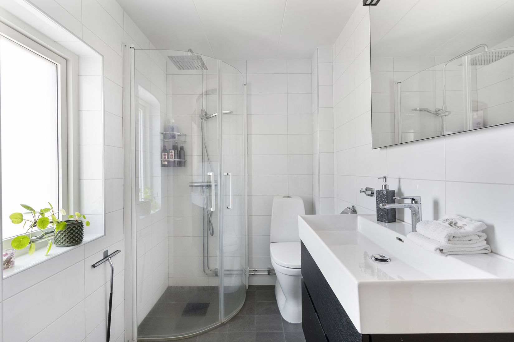 Bostadsrätt, Radhus, Kyrkogatan 33A, Nordstan, Vänersborg