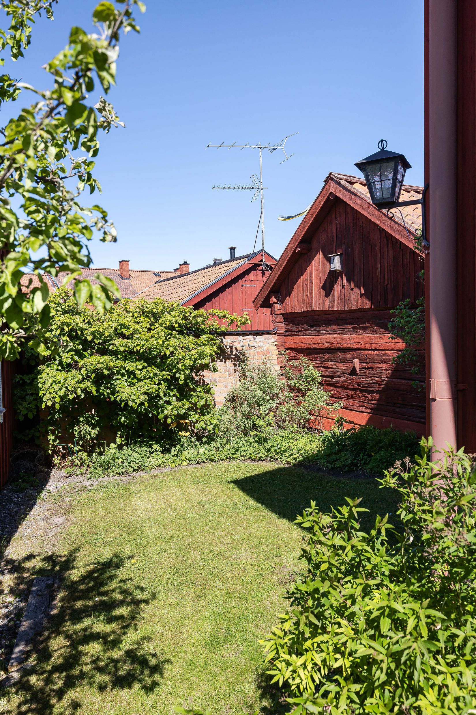 Villa, Eskilsgatan 10, Centralt/Domkyrkan, Strängnäs