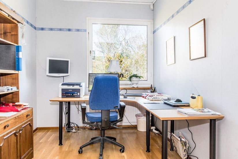 Radhus, Rosenhällsvägen 25, Öster, Nyköping