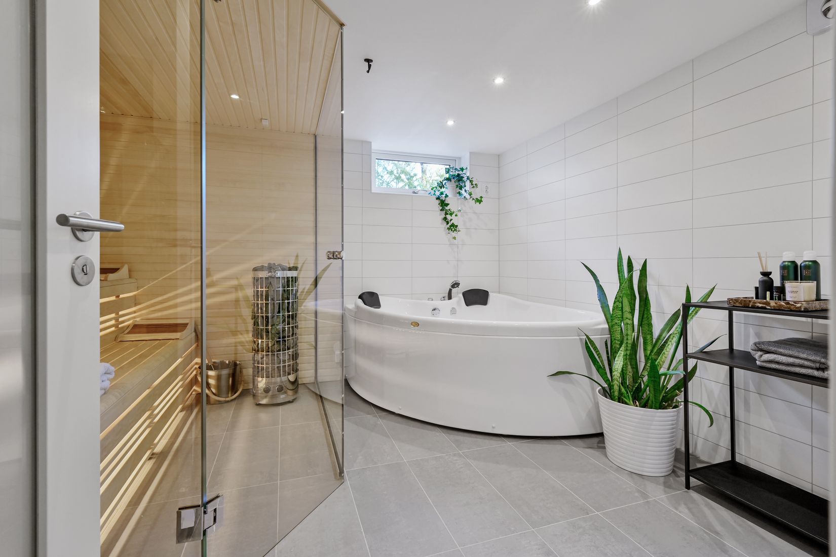 Villa, Sveavägen 33, Töjnan, Sollentuna