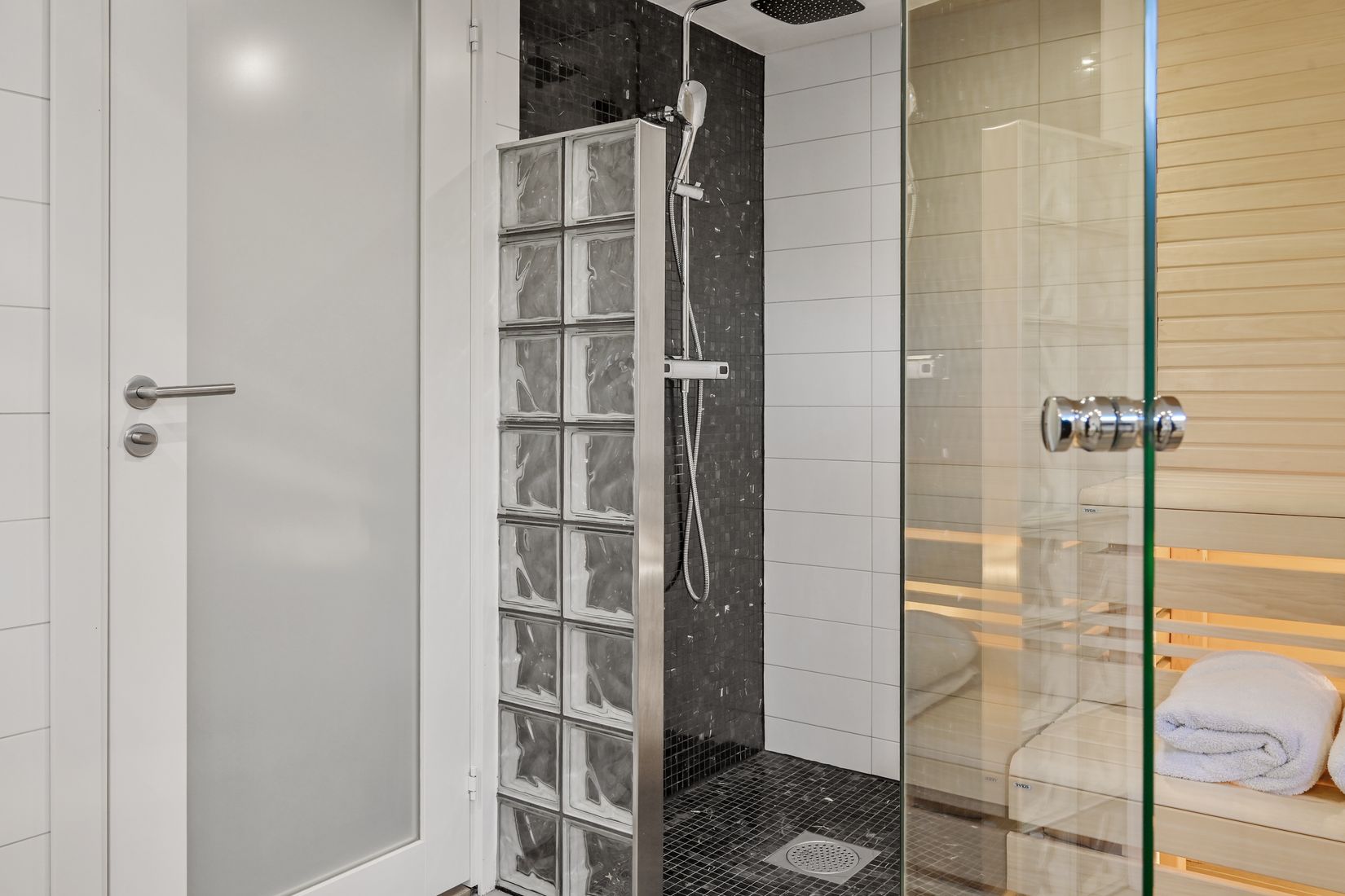 Villa, Sveavägen 33, Töjnan, Sollentuna