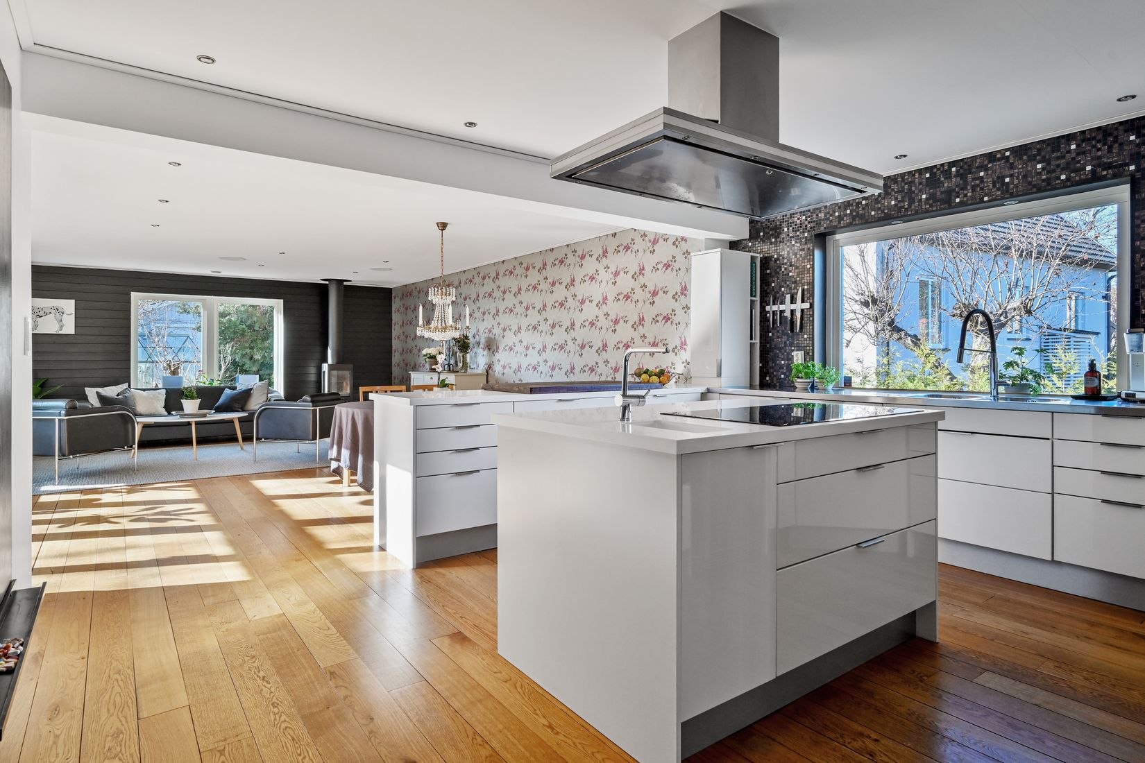 Villa, Sveavägen 33, Töjnan, Sollentuna