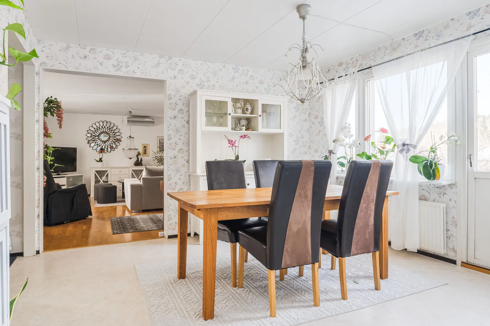Villa, Radhus, Tegelslagaregatan 9, Valla, Katrineholm