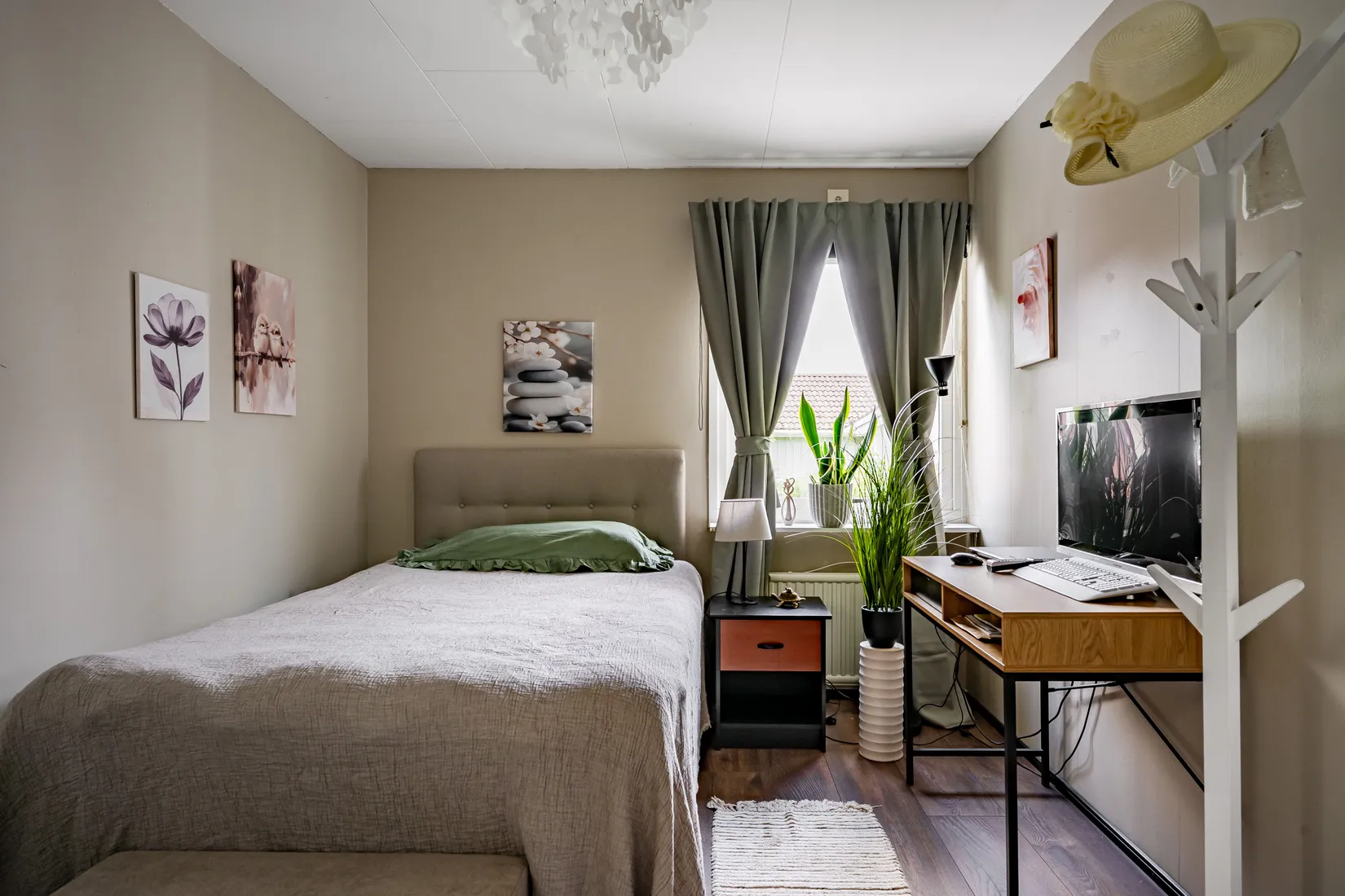 Villa, Radhus, Tegelslagaregatan 9, Valla, Katrineholm