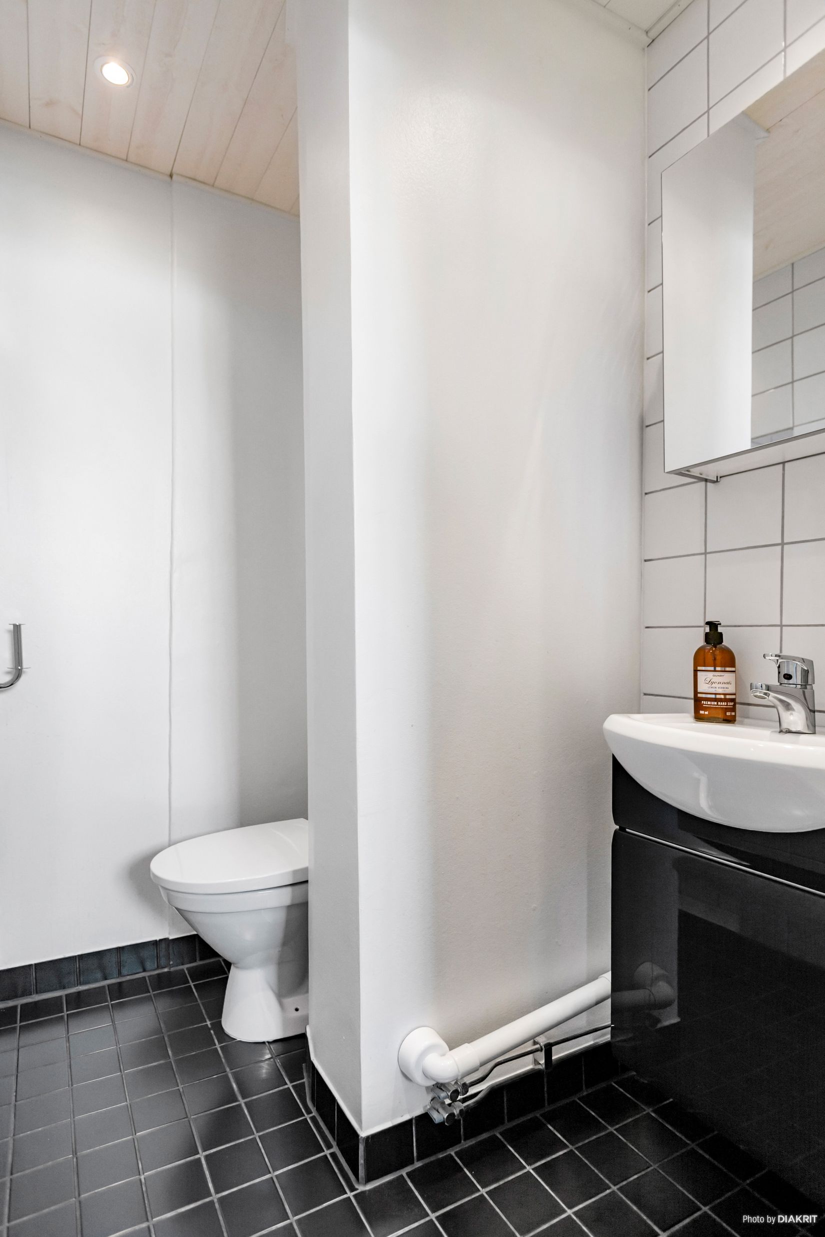 Villa, Brogatan 12, Holmen, Örebro