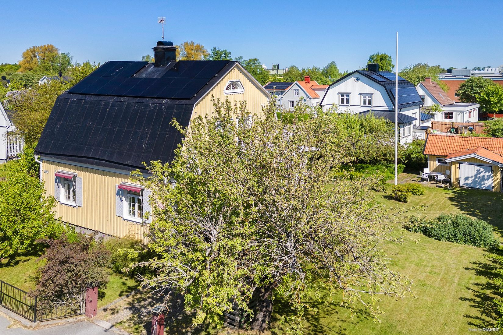 Villa, Brogatan 12, Holmen, Örebro