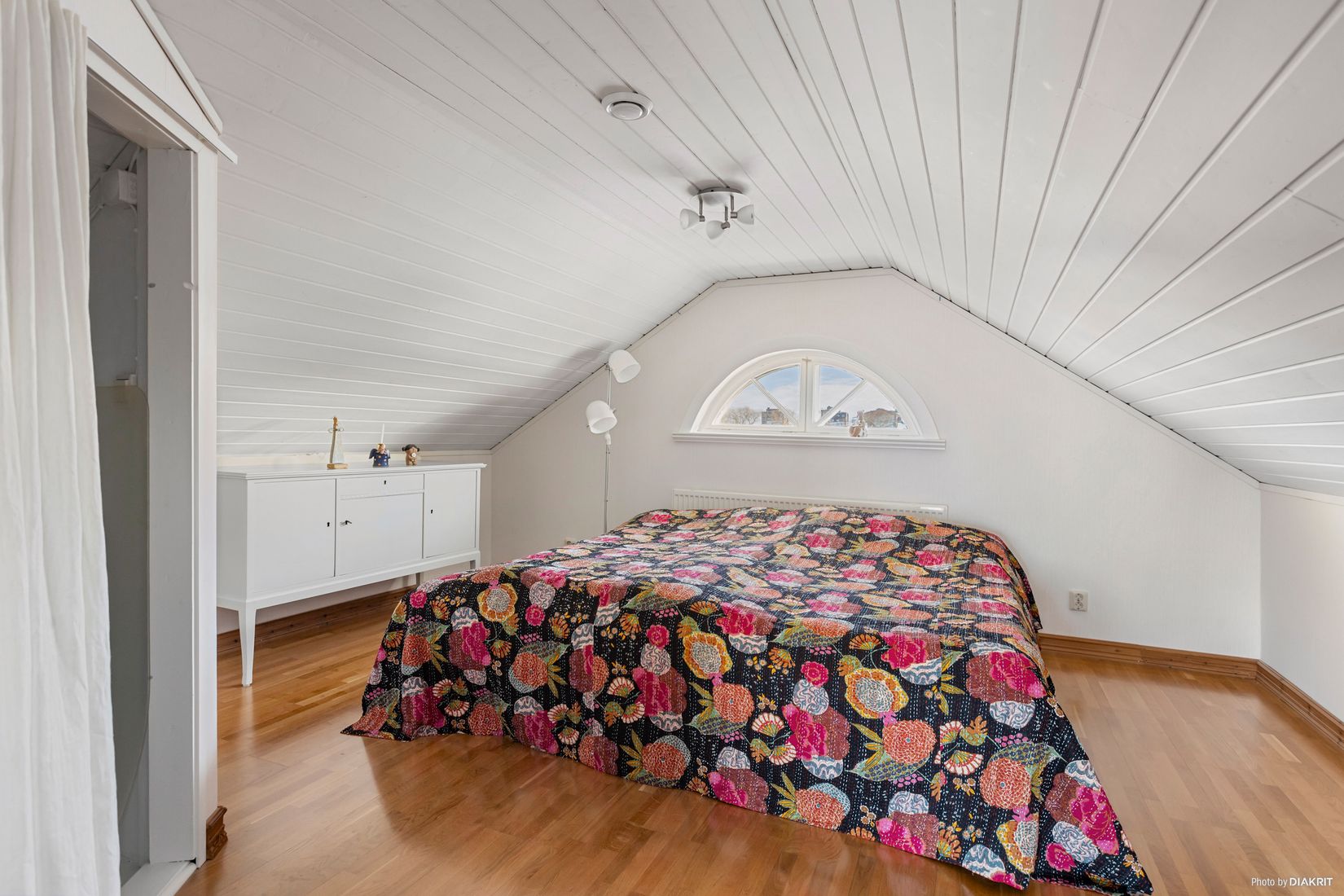 Villa, Brogatan 12, Holmen, Örebro