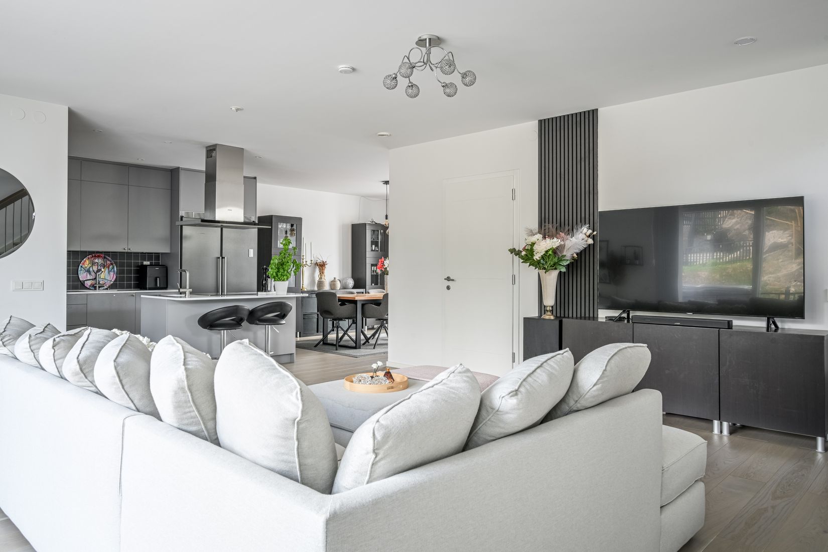 Bostadsrätt, Radhus, Högmora ringväg 10E, Högmora, Huddinge