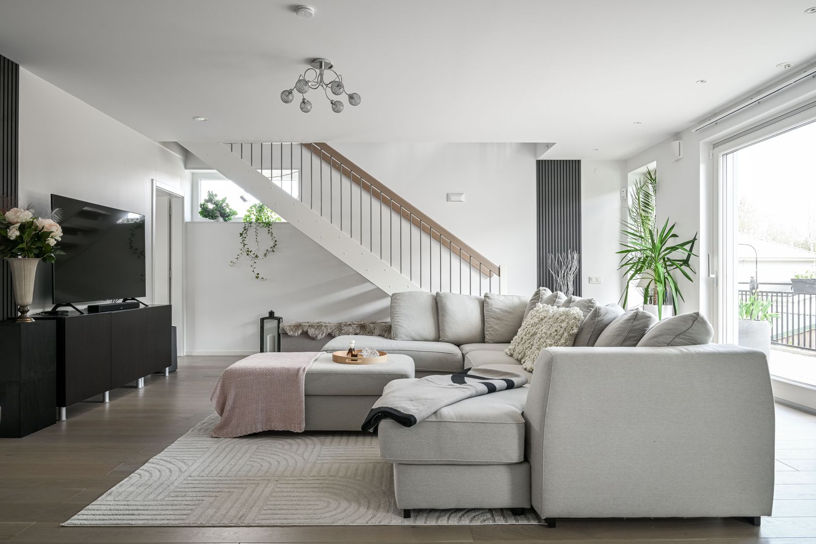 Bostadsrätt, Radhus, Högmora ringväg 10E, Högmora, Huddinge