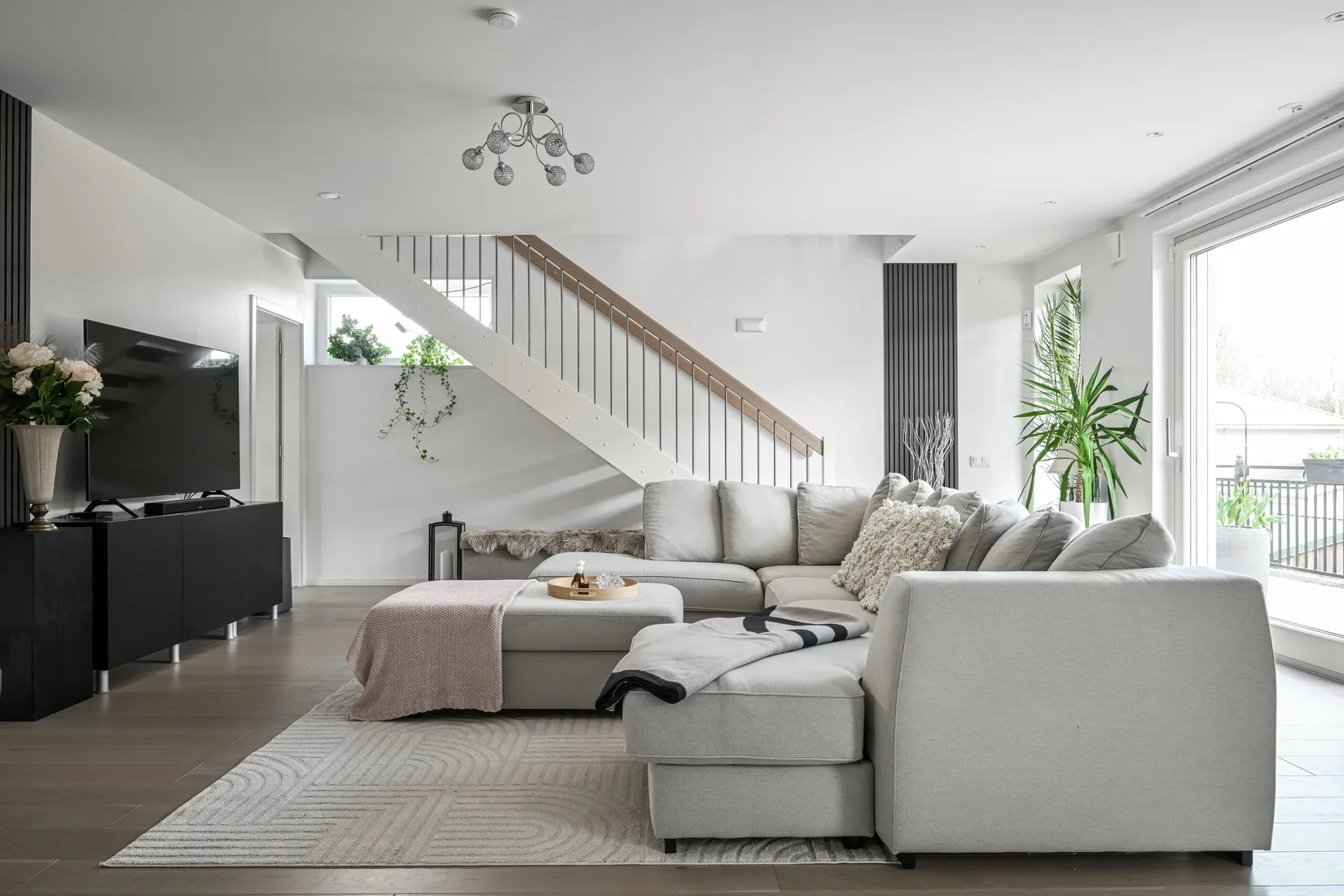 Radhus, Högmora ringväg 10E, Högmora, Huddinge