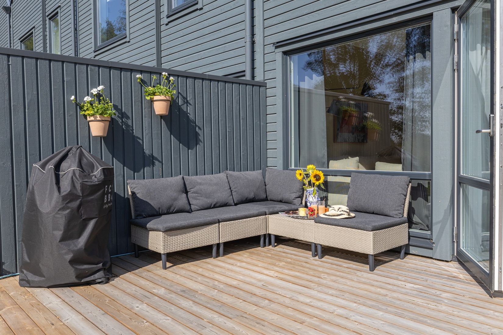 Villa, Radhus, Krickaslingan 18, Wijk Oppgård, Upplands Väsby