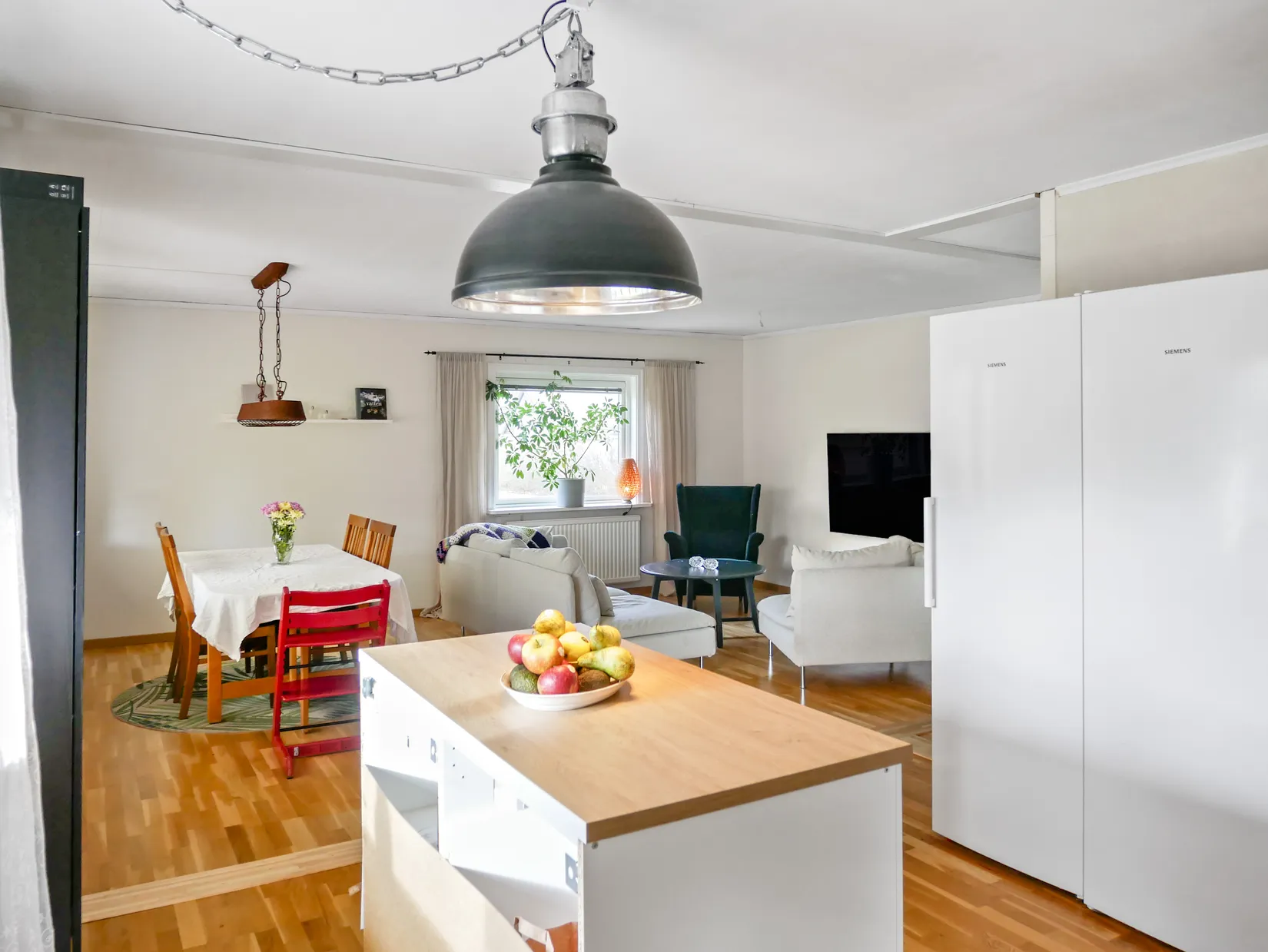 Villa, Blomstervägen 2, Hillared, Svenljunga