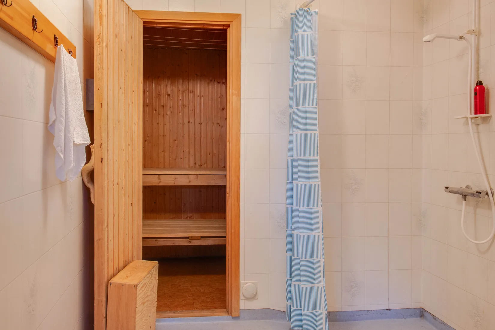 Villa, Ramsmåla Björnbo 1, Ydre