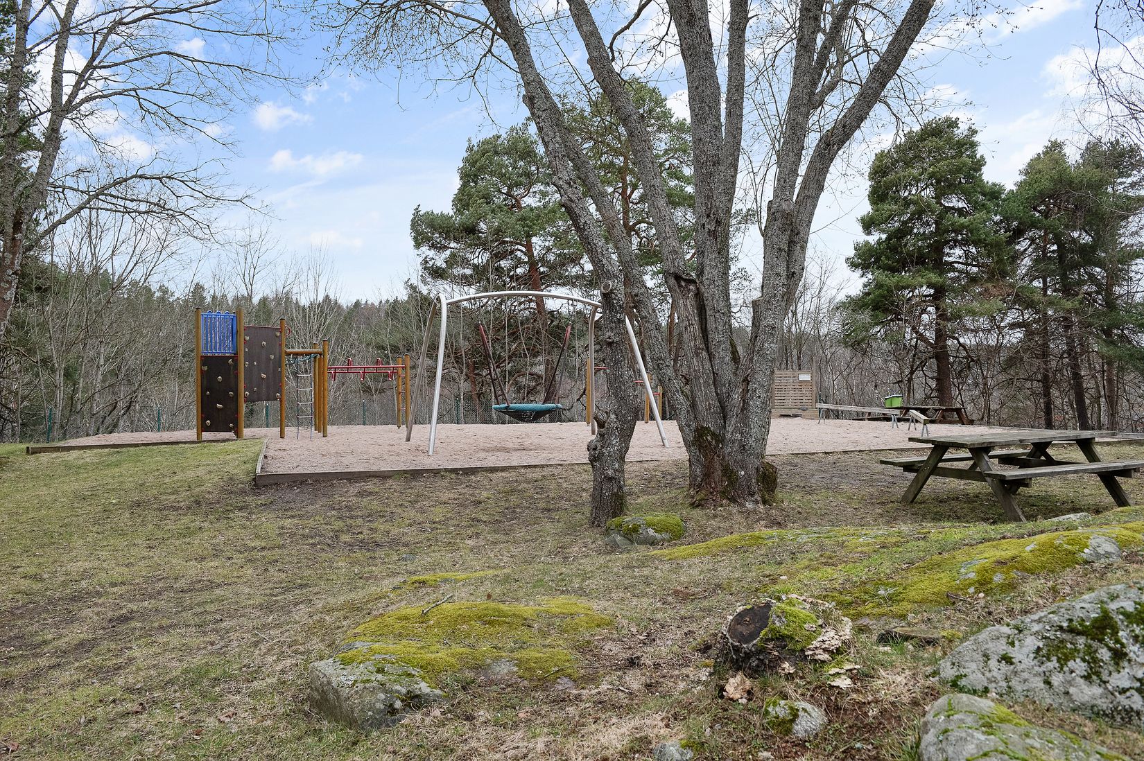 Bostadsrätt, Säterbacken 12, vån 5/5., Skogås, Huddinge