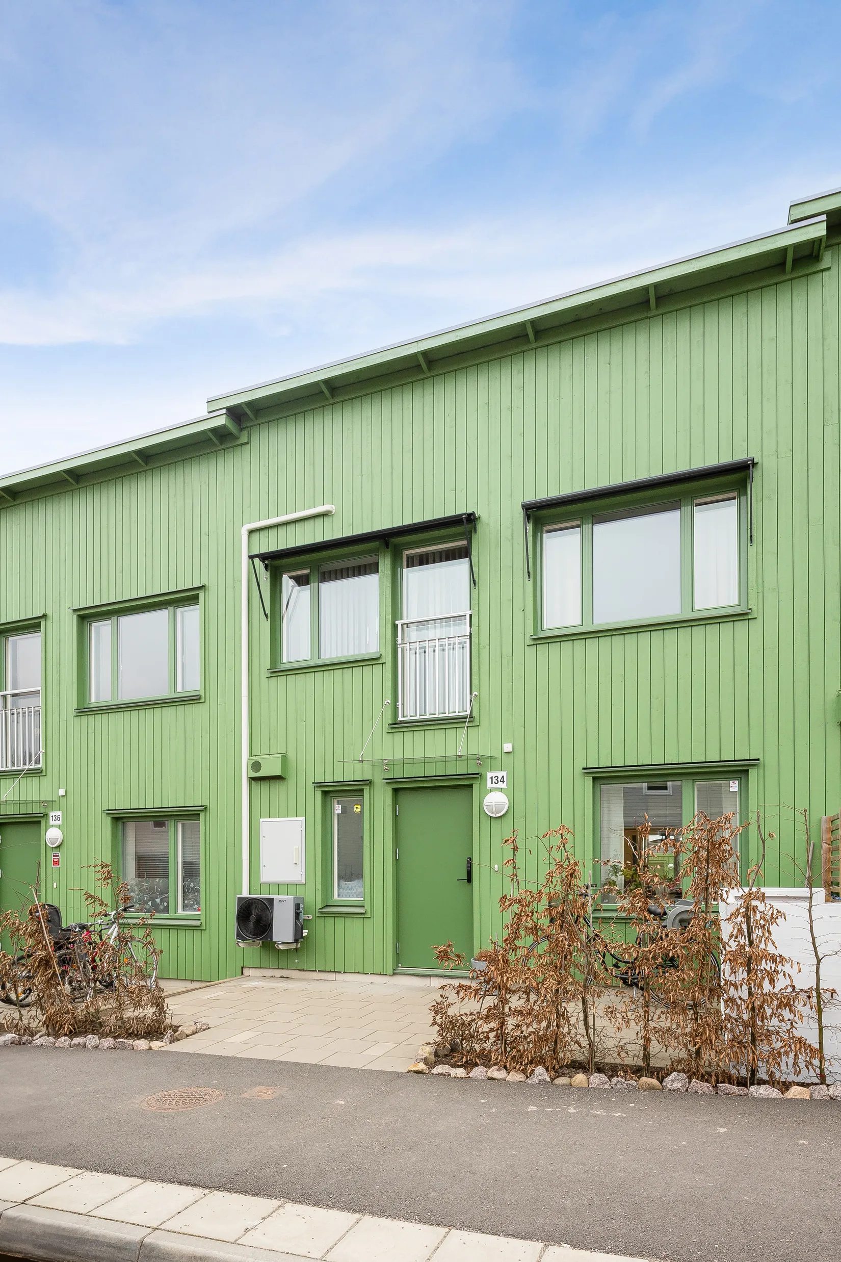 Villa, Radhus, Lassagårdsgatan 134, Trädgårdsstaden, Skövde