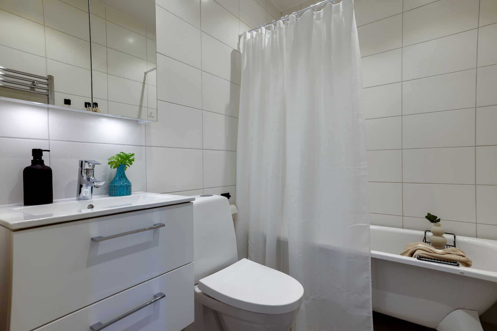 Bostadsrätt, Radhus, Annebergsvägen 19 A, Norr, Örebro