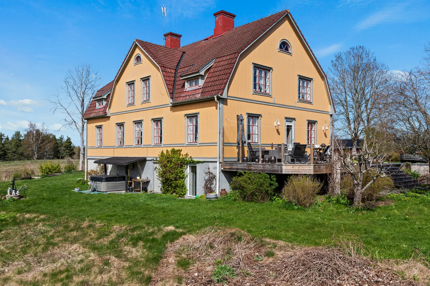 Gård/Skog, Södra Rådavägen 8, Hagsta Gård, Norrtälje