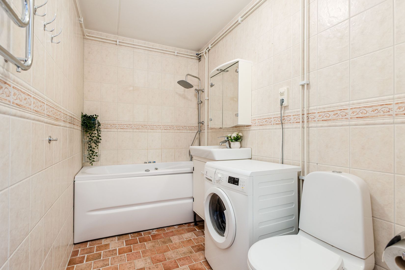 Bostadsrätt, Radhus, Verkmästaregatan 56, Romberga, Enköping